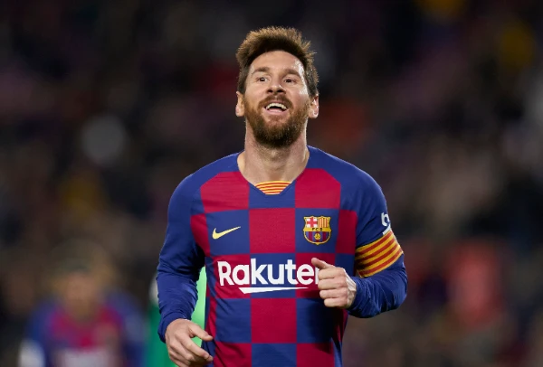 I have selected current and former players from two of the greatest clubs and I suggest that you choose the best of them, according to which criteria to choose - decide for yourself. 
*Write in the comments who you forgot to add
