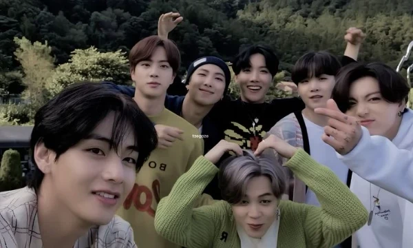 I found 21 children's photos of BTS. Guess who's on them.