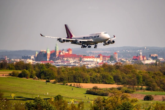 Choose the best aircraft livery