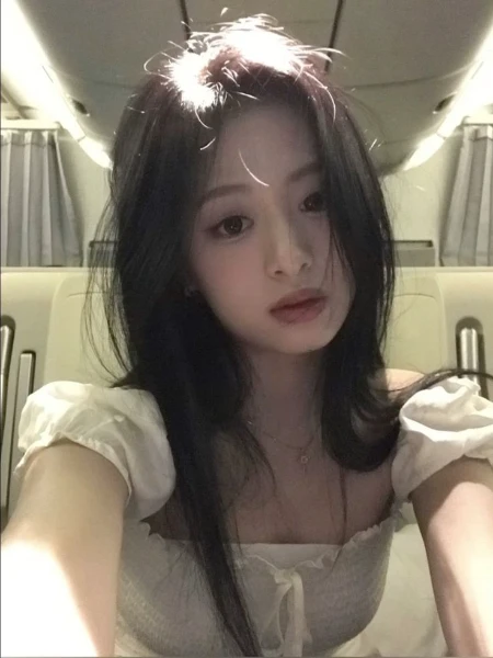Hello, I am with you, kitayako (ode, again), and today you (dada, you) will choose between my biases and the biases of my friend (koreyako). Have a good pass!