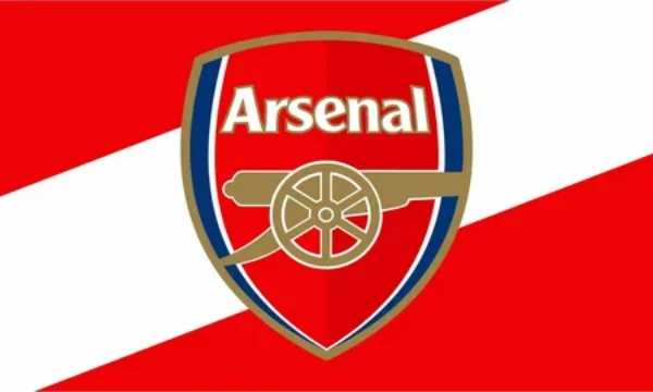I want to suggest that you choose in your opinion who should win the Champions League and take the cup, please like this you will support the author.