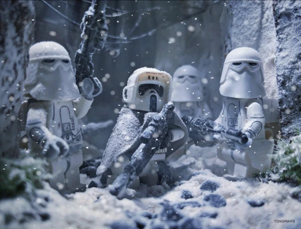 Hi, I've picked up 64 very cool lego star wars photos, you need to choose the best one. Good luck!