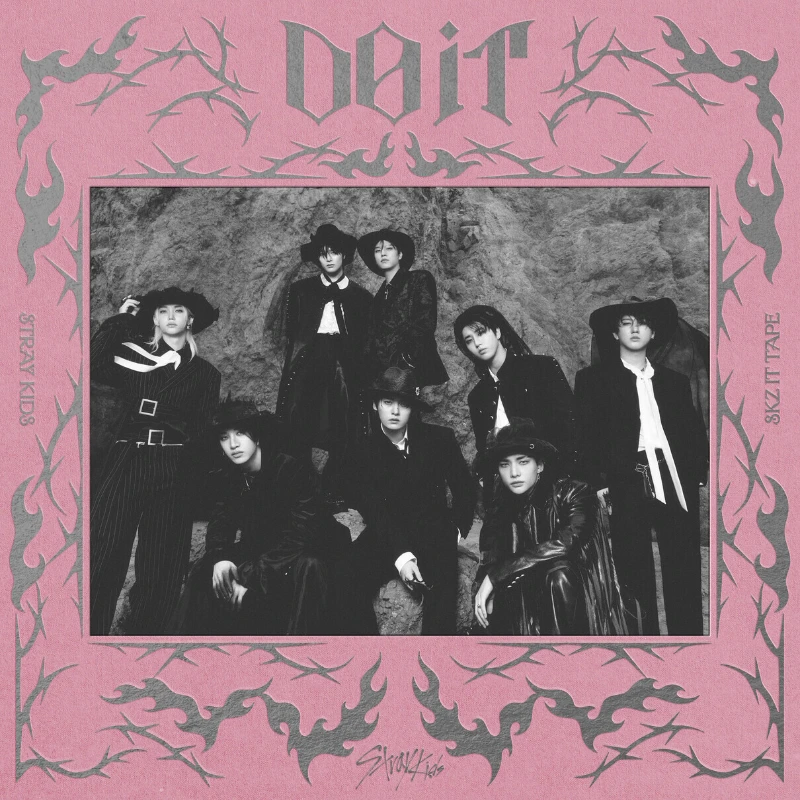 The Stray Kids album "DO IT" sold 1,496,768 copies on its first day on Hanteo. The Stray Kids album "DO IT" sold 1,496,768 copies on its first day on Hanteo.