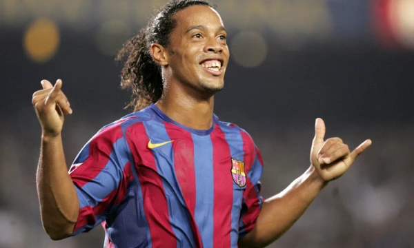 Can you guess a football player by career? Let's try it!