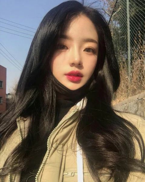 Here is the best selection of Korean girls, choose which one you want)