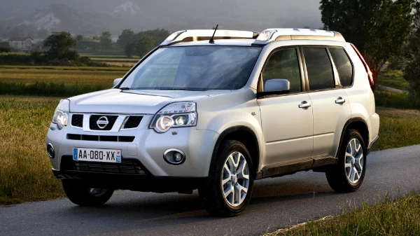 I have collected the most popular and practical Nissan cars and suggest choosing the best one, according to which criteria to choose - decide for yourself. 