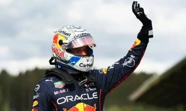 Become an F1 racer in this tree. Here you will find 20+ endings, the tree will be constantly updated. Enjoy your passage.