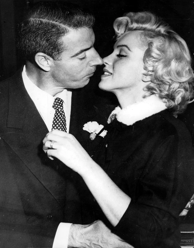 Monroe and Joe DiMaggio shortly after their wedding, January 1954 Monroe and Joe DiMaggio shortly after their wedding, January 1954