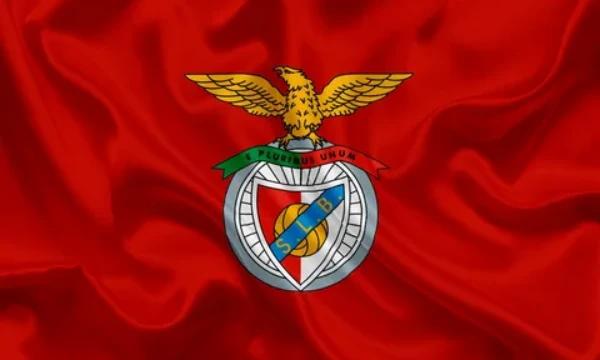 I want to suggest that you choose in your opinion who should win the Champions League and take the cup, please like it.