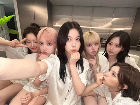 Do you not know the members of Enmix and want to embarrass them?) Wow, then this is the place for you!💕 I'll help you learn the girls from enmix🌹