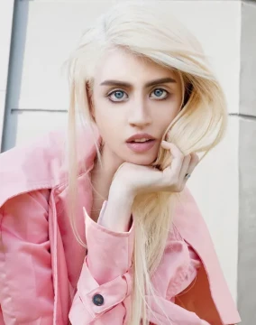 I suggest you choose the most beautiful participant of the show "American Top Model". The tournament features not only girls, but also men. 