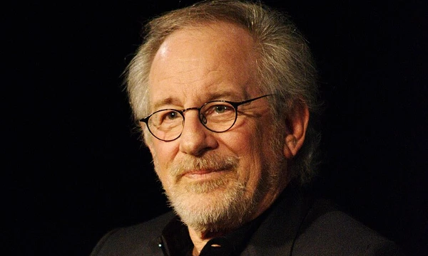 Here are 512 feature film directors of all times and nations, from which you must choose the best in your opinion. 