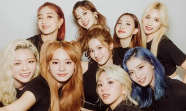 My ex-girlfriend Alisha doesn't really listen to k-pop, so she probably chose biases at random. There are only women's groups here! Enjoy your passage!
[ On the cover are my love TWICE]