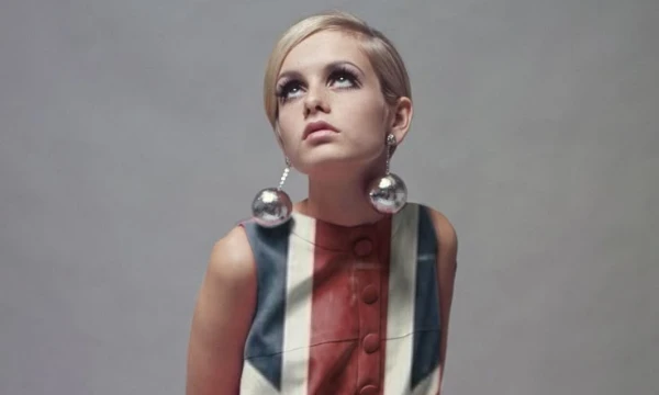 I do not dispute that all people and models are beautiful in their own way, however, I have my own ideals, which I share with you. Choose the most beautiful model that I like. Enjoy your passage!)