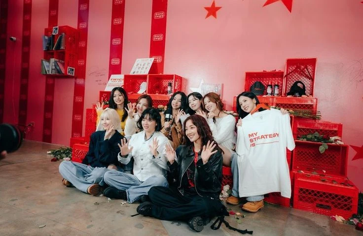 I appreciate the new album TWICE 'Strategy'. I appreciate the new album TWICE 'Strategy'.