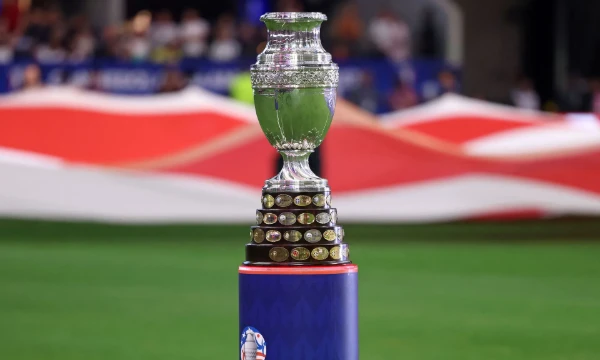 The tournament has been recognized by CONMEBOL since 1916. Participants from other continents were also invited to the tournament, can you name all the participants in the draw?