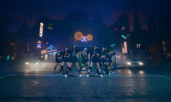 Choose your favorite debut song of the 4th generation group!
I also added some k-rock and j-pop bands to the tournament.


