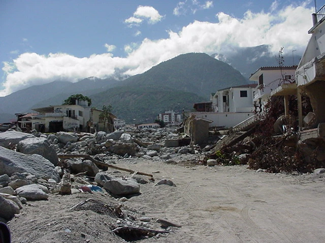 8. Vargas (Venezuela) 1,496 km2 One of the 23 states of Venezuela. The administrative center of the state is the city of La Guaira. The population is 352,920 people. 8. Vargas (Venezuela) 1,496 km2 One of the 23 states of Venezuela. The administrative center of the state is the city of La Guaira. The population is 352,920 people.