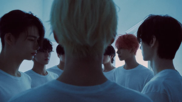 In this test, my biases are from my favorite male groups. Choose the most beautiful one for your taste.